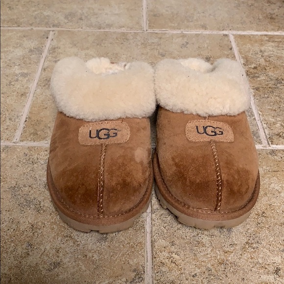 UGG Shoes - Ugg slippers women’s coquette chestnut size 9